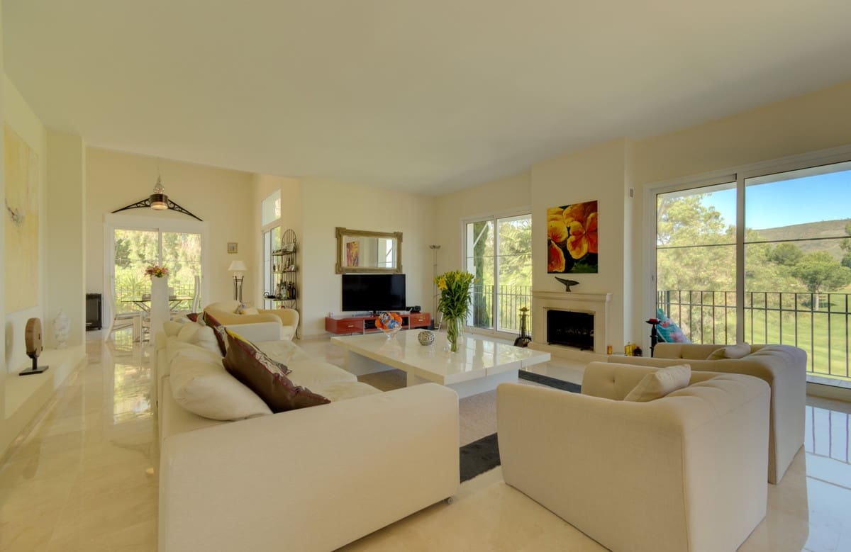 4 bedroom Villa for sale in La Cala Golf with pool garage - € 1,950,000 (Ref: 9289582)