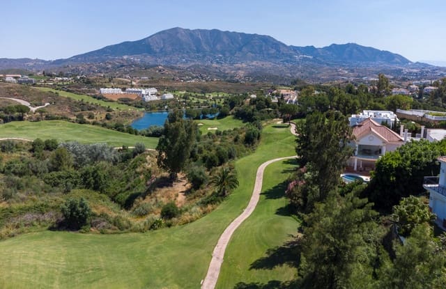 4 slaapkamer Villa te koop in La Cala Golf, Mijas met zwembad garage - € 1.950.000 (Ref: 9289582)