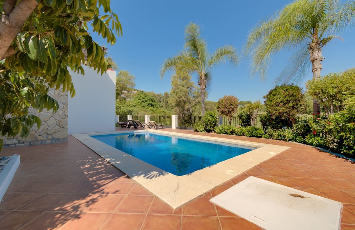 4 bedroom Villa for sale in La Cala Golf with pool garage - € 1,950,000 (Ref: 9289582)