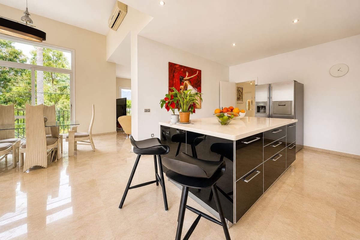 Chalet de 4 habitaciones en La Cala Golf en venta con piscina garaje - 1.950.000 € (Ref: 9289582)