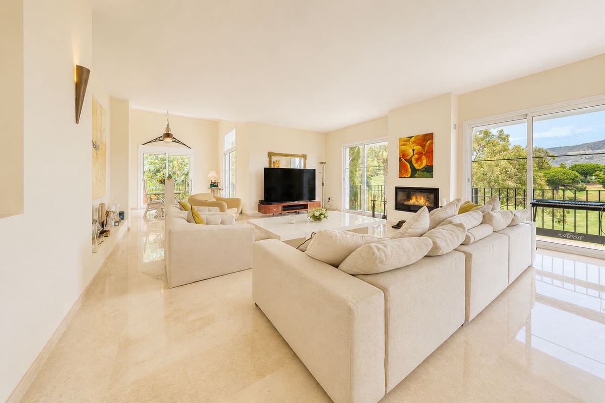 Chalet de 4 habitaciones en La Cala Golf en venta con piscina garaje - 1.950.000 € (Ref: 9289582)