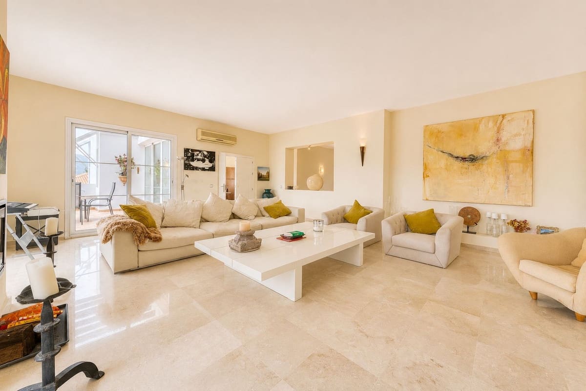 Chalet de 4 habitaciones en La Cala Golf en venta con piscina garaje - 1.950.000 € (Ref: 9289582)