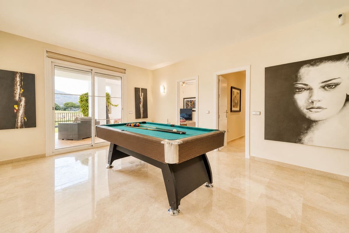 Chalet de 4 habitaciones en La Cala Golf en venta con piscina garaje - 1.950.000 € (Ref: 9289582)