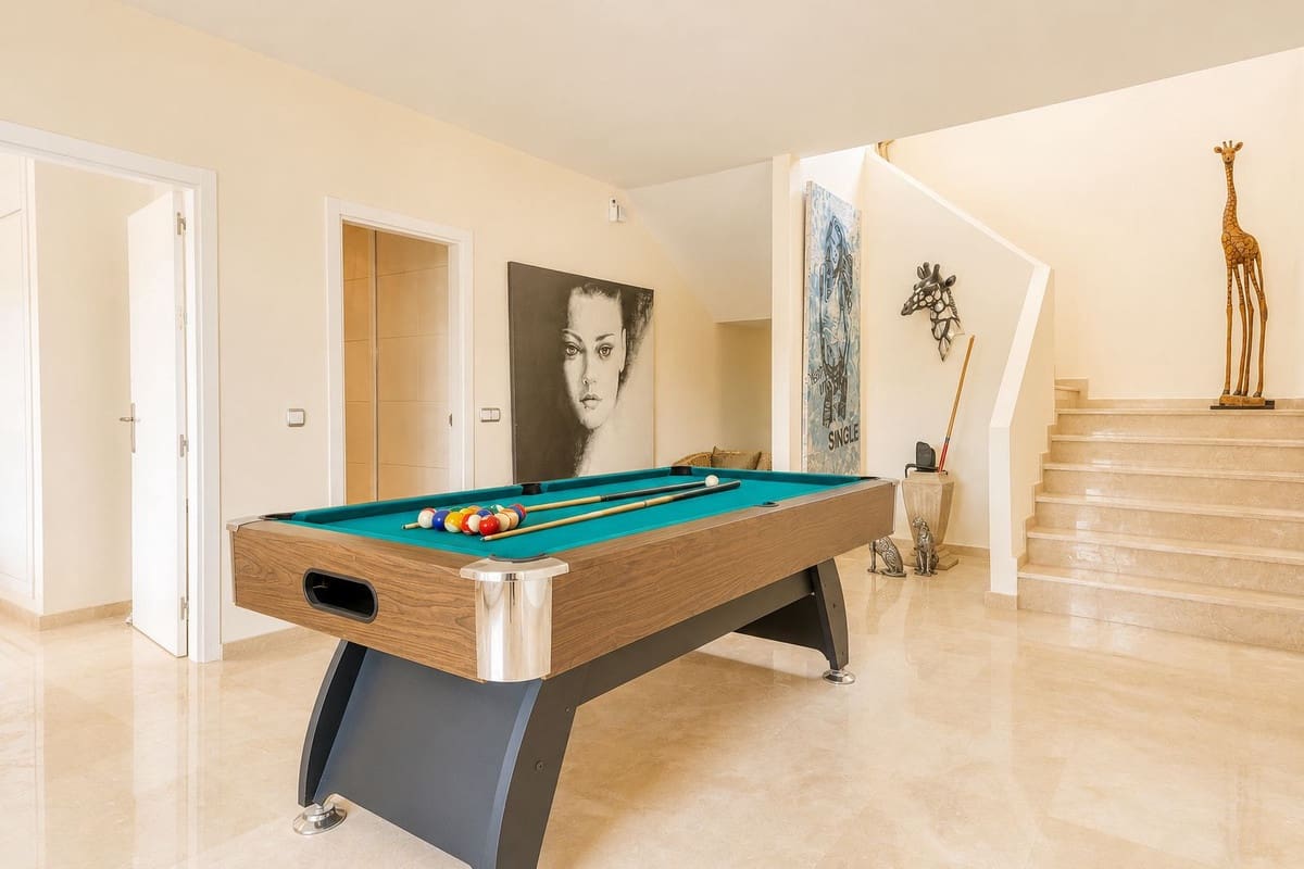 Chalet de 4 habitaciones en La Cala Golf en venta con piscina garaje - 1.950.000 € (Ref: 9289582)
