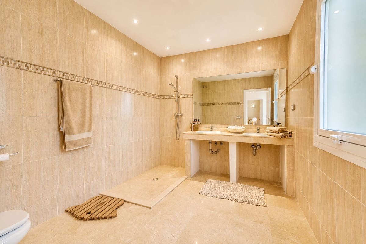 Chalet de 4 habitaciones en La Cala Golf en venta con piscina garaje - 1.950.000 € (Ref: 9289582)