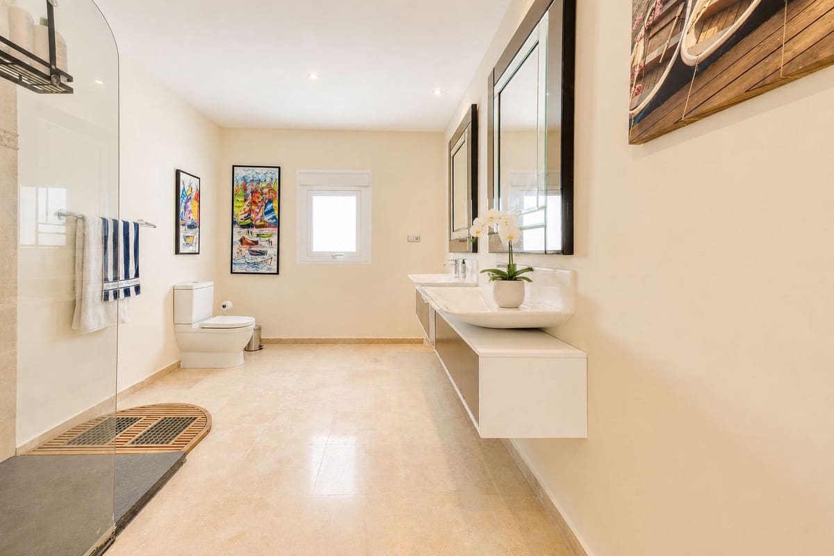 Chalet de 4 habitaciones en La Cala Golf en venta con piscina garaje - 1.950.000 € (Ref: 9289582)