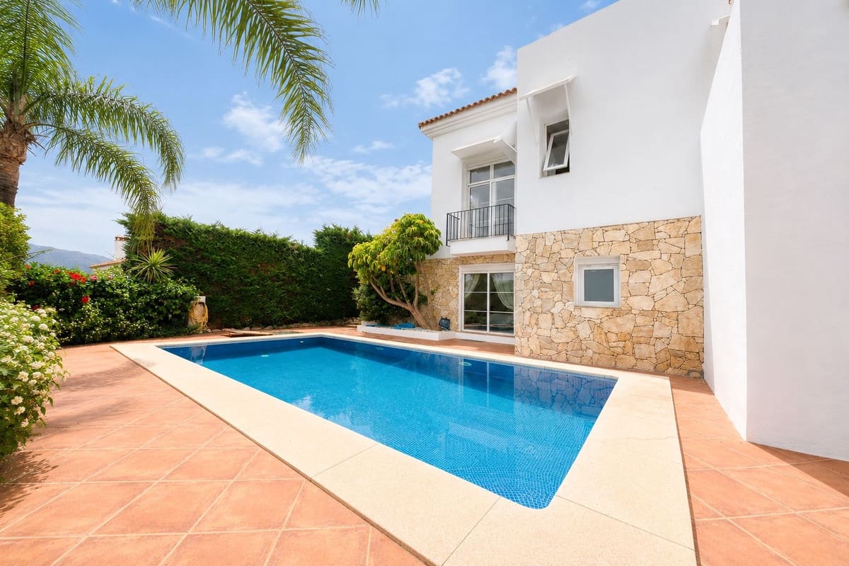 Chalet de 4 habitaciones en La Cala Golf en venta con piscina garaje - 1.950.000 € (Ref: 9289582)
