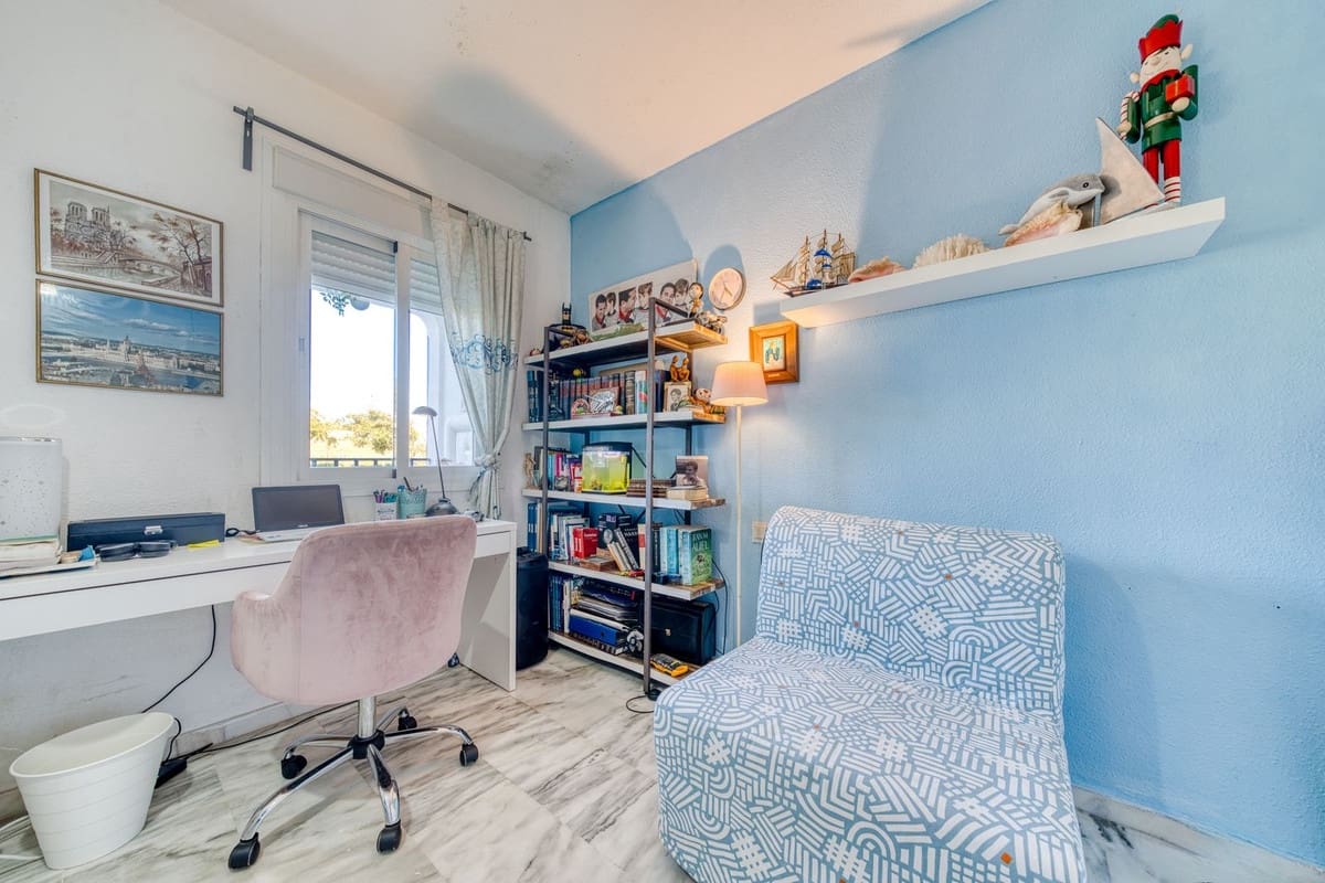 3 sypialnia Dom na sprzedaż w New Golden Mile z basenem garażem - 510 000 € (Ref: 9294714)