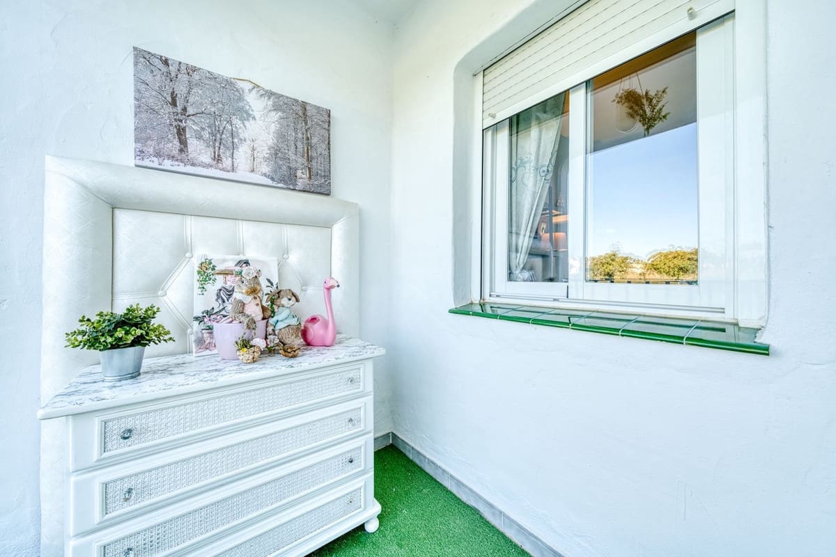 3 sypialnia Dom na sprzedaż w New Golden Mile z basenem garażem - 510 000 € (Ref: 9294714)