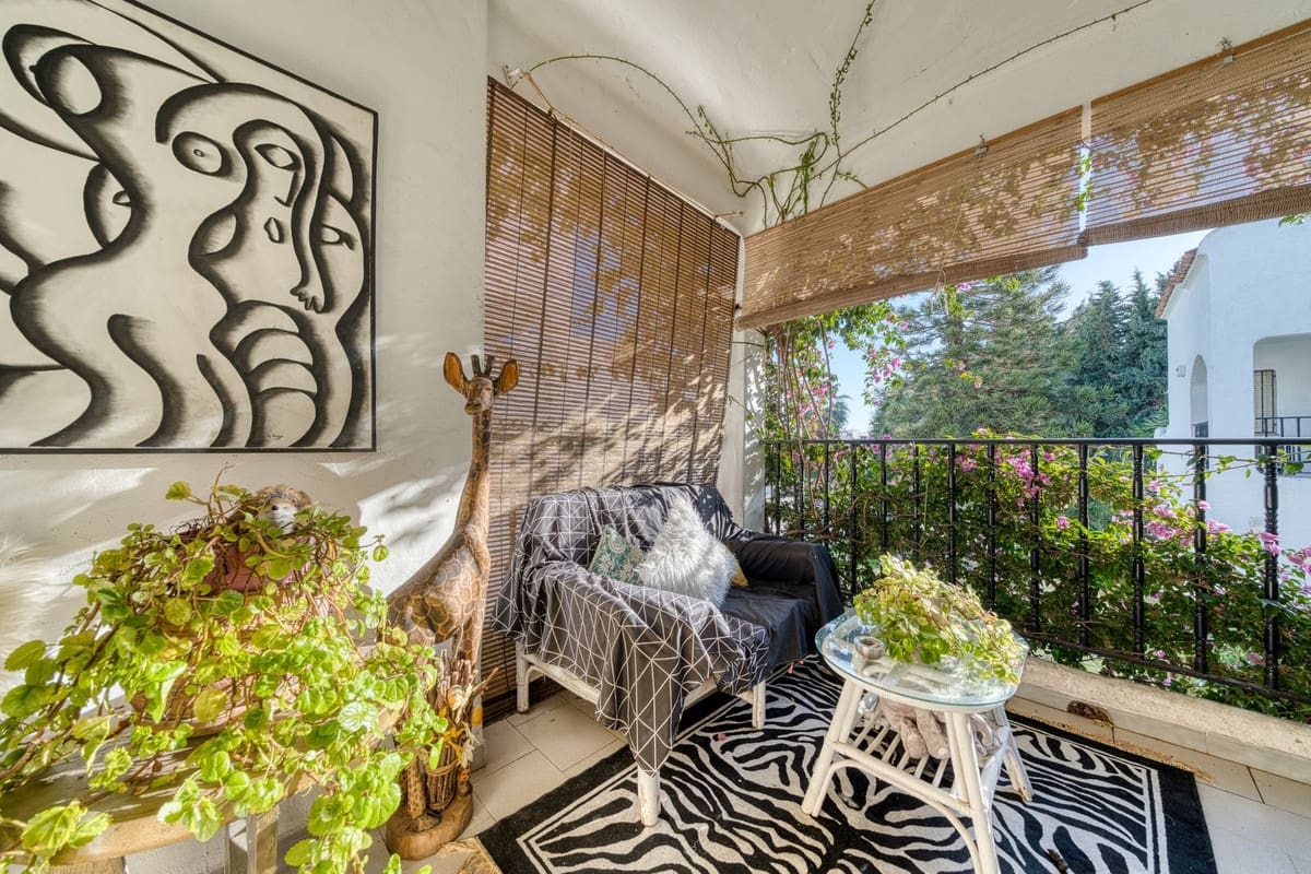 3 sypialnia Dom na sprzedaż w New Golden Mile z basenem garażem - 510 000 € (Ref: 9294714)