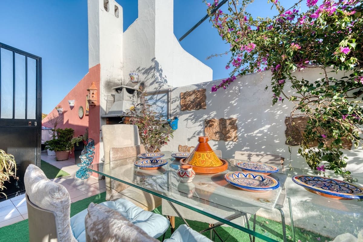 3 bedroom Townhouse for sale in New Golden Mile with pool garage - € 510,000 (Ref: 9294714)