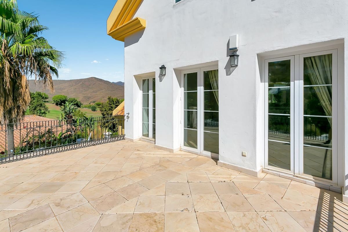 6 sypialnia Willa na sprzedaż w La Cala Golf z basenem garażem - 2 599 000 € (Ref: 9294715)