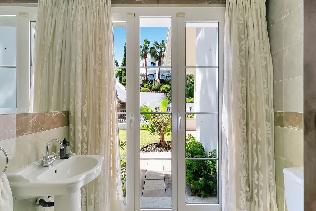 6 makuuhuone Huvila myytävänä paikassa La Cala Golf mukana uima-altaan 
autotalli - 2 550 000 € (Ref: 9294715)