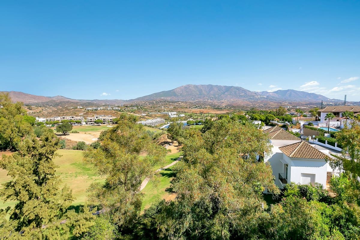 6 makuuhuone Huvila myytävänä paikassa La Cala Golf mukana uima-altaan 
autotalli - 2 550 000 € (Ref: 9294715)