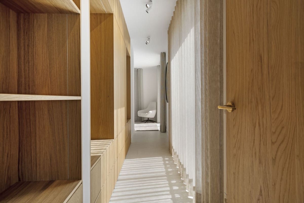 5 bedroom Villa for sale in Estepona with pool garage - € 2,490,000 (Ref: 9294718)