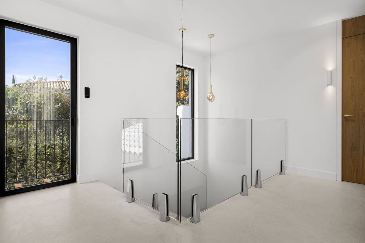 5 chambre Villa/Maison à vendre à Estepona avec piscine garage - 2 490 000 € (Ref: 9294718)