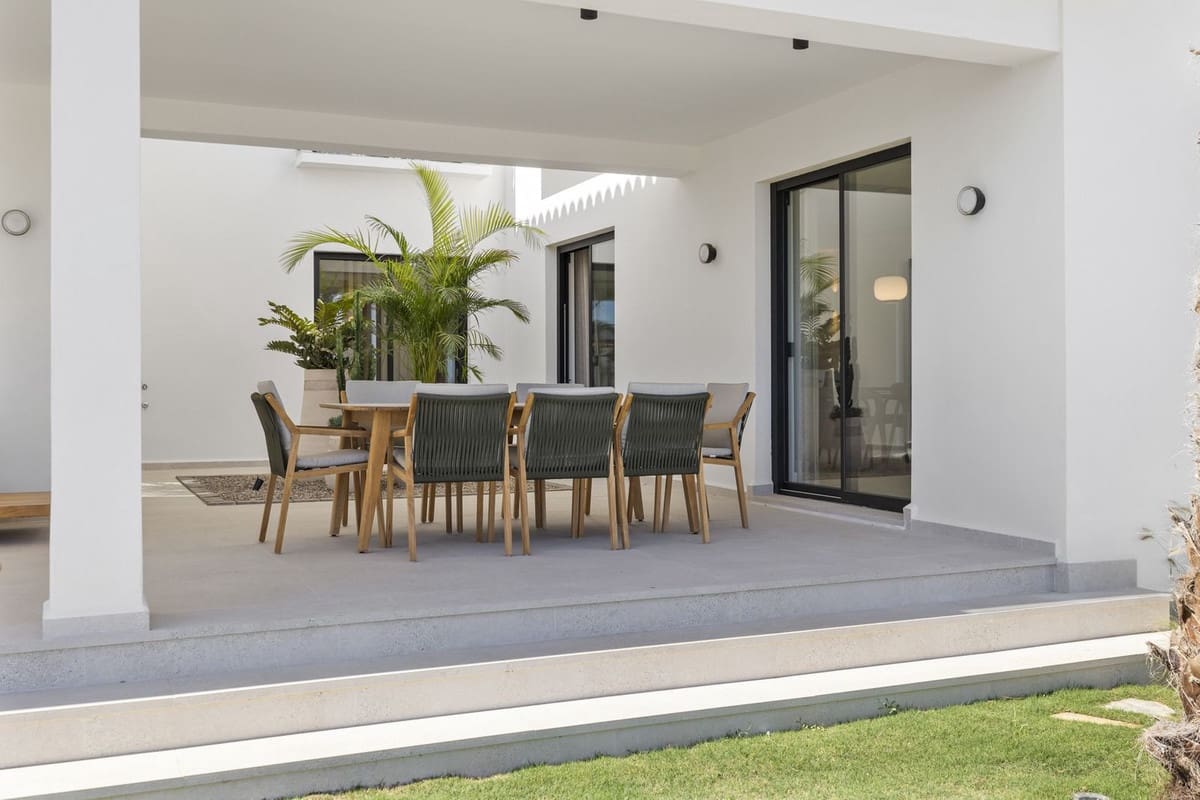 5 chambre Villa/Maison à vendre à Estepona avec piscine garage - 2 490 000 € (Ref: 9294718)