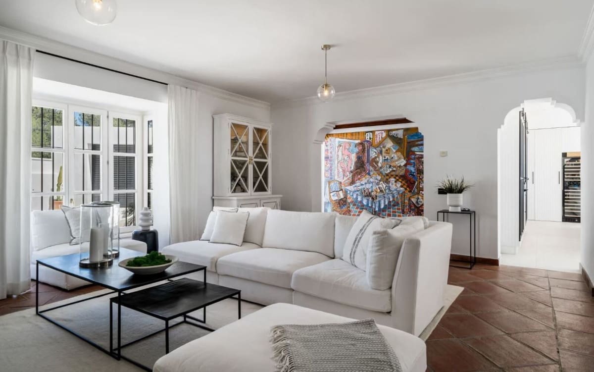 4 soveværelse Villa til salg i El Madronal med swimmingpool garage - € 2.250.000 (Ref: 9294786)