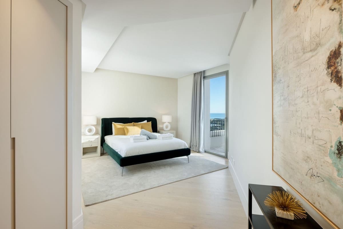 Chalet de 7 habitaciones en Benahavís en venta con piscina garaje - 10.800.000 € (Ref: 9296281)