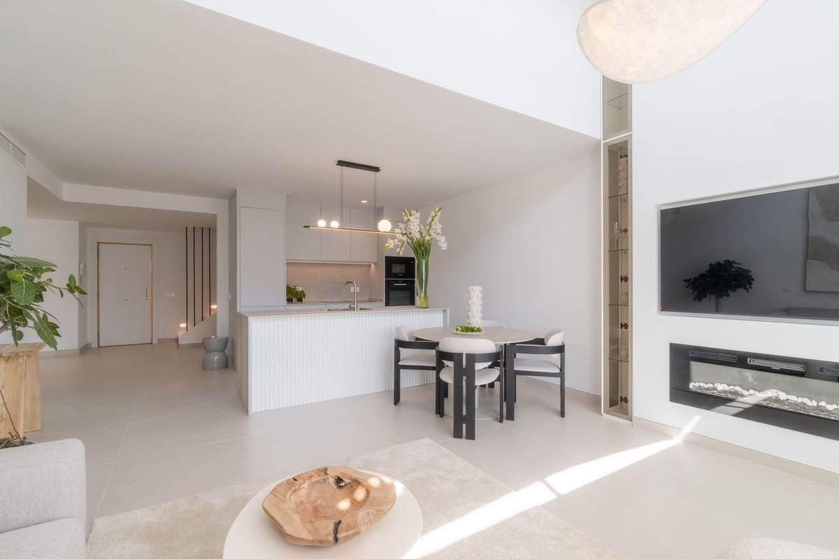 3 soveværelse Lejlighed til salg i San Pedro de Alcantara med swimmingpool garage - € 1.695.000 (Ref: 9297389)