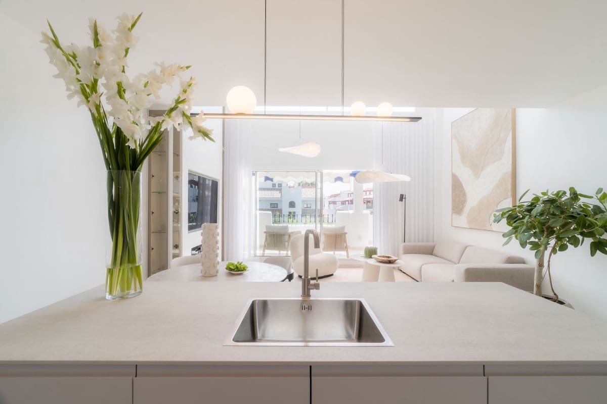 3 soveværelse Lejlighed til salg i San Pedro de Alcantara med swimmingpool garage - € 1.695.000 (Ref: 9297389)