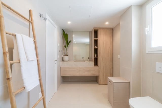 3 soveværelse Lejlighed til salg i San Pedro de Alcantara, Marbella med swimmingpool garage - € 1.695.000 (Ref: 9297389)