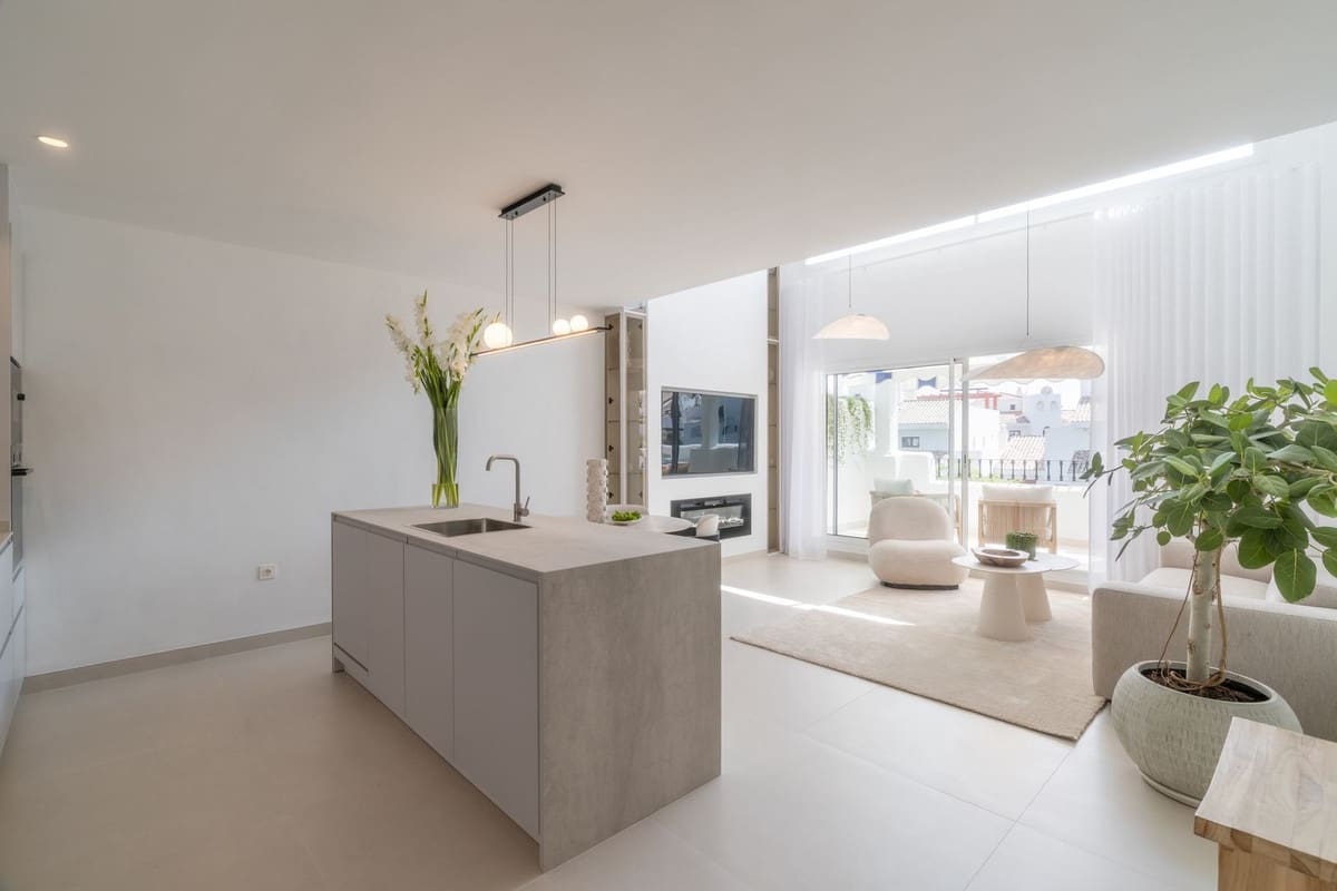 3 soveværelse Lejlighed til salg i San Pedro de Alcantara med swimmingpool garage - € 1.695.000 (Ref: 9297389)