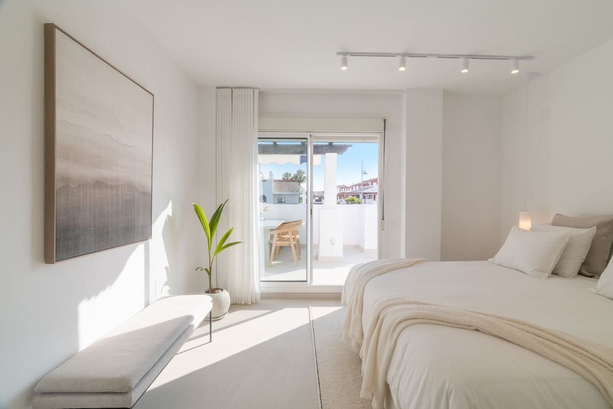 3 soveværelse Lejlighed til salg i San Pedro de Alcantara med swimmingpool garage - € 1.695.000 (Ref: 9297389)