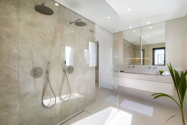 3 chambre Appartement à vendre à La Quinta, Benahavís avec piscine garage - 1 795 000 € (Ref: 9297390)