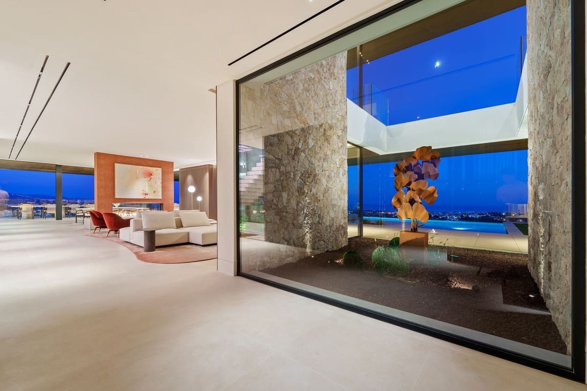 8 quarto Moradia para venda em La Quinta com piscina garagem - 19 880 000 € (Ref: 9297955)