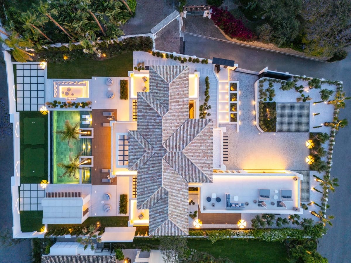 7 sypialnia Willa na sprzedaż w Benahavis z basenem garażem - 9 600 000 € (Ref: 9301888)