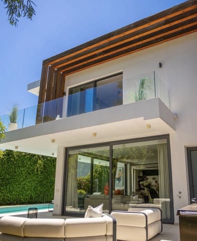 Chalet de 4 habitaciones en Benahavís en venta con piscina garaje - 1.699.000 € (Ref: 9309393)