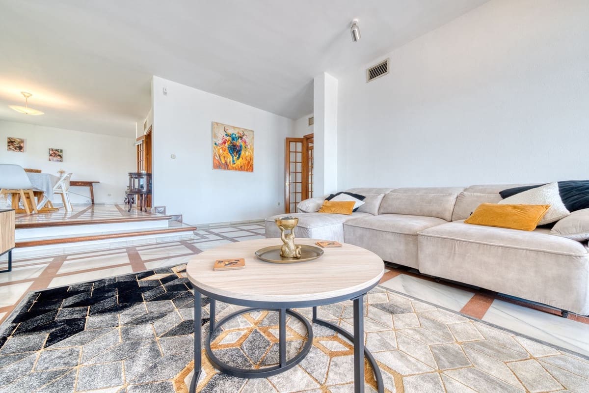 5 slaapkamer Villa te koop in Estepona met zwembad garage - € 1.950.000 (Ref: 9311608)