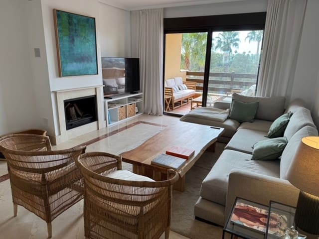 3 sovrum Lägenhet till salu i Sotogrande, San Roque med pool garage - 520 000 € (Ref: 9328651)