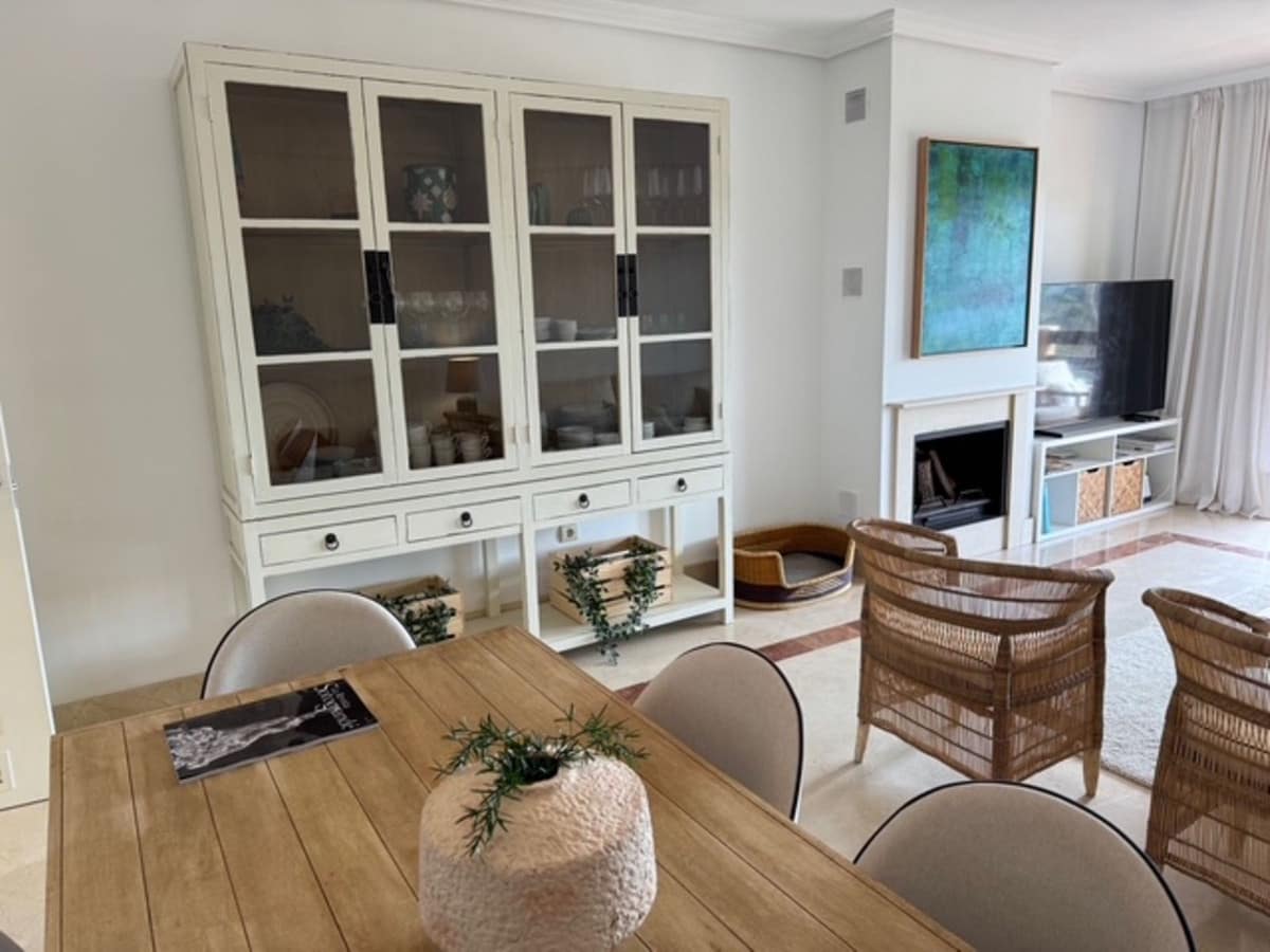 3 soverom Leilighet til salgs i Sotogrande med svømmebasseng garasje - € 520 000 (Ref: 9328651)