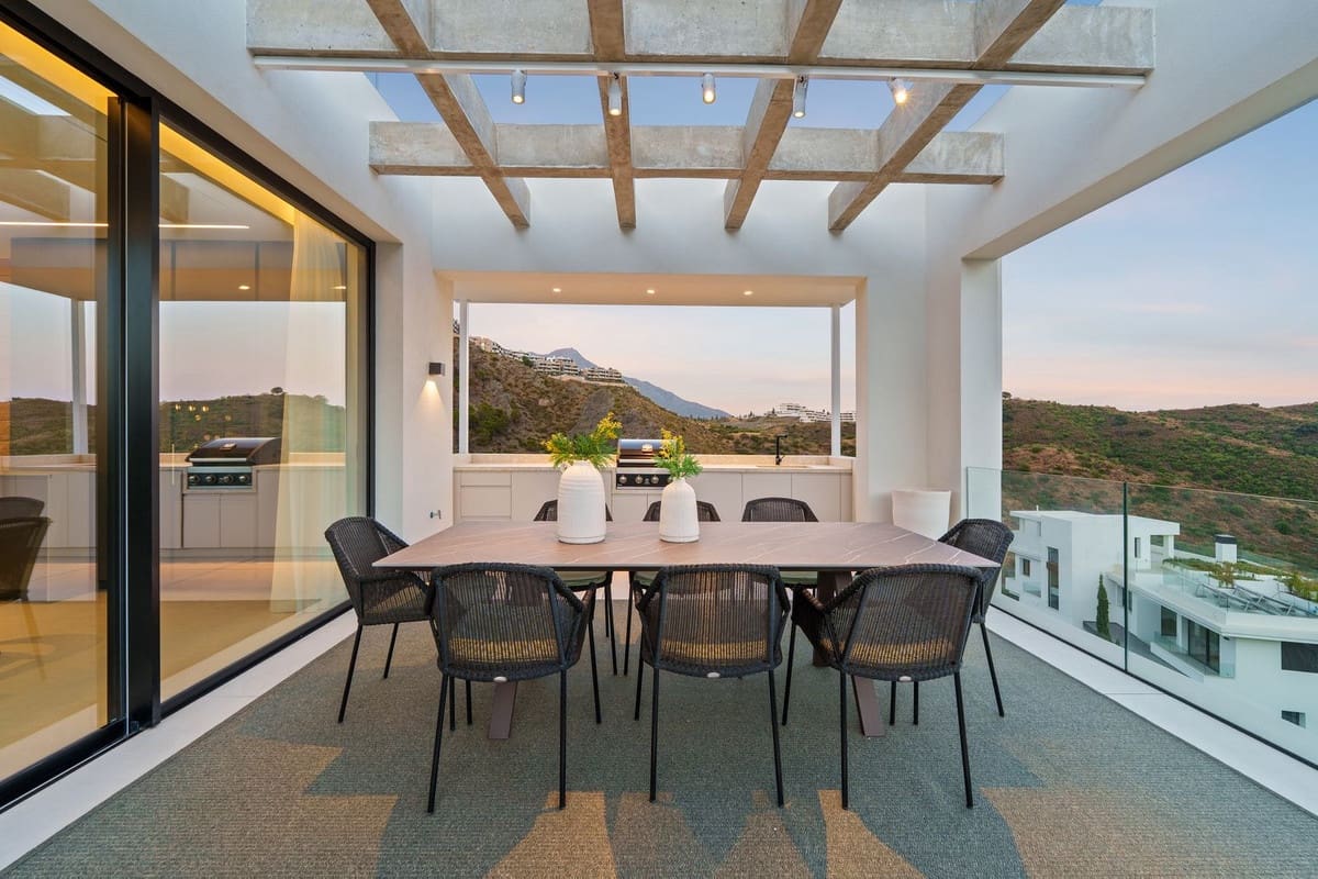 6 soveværelse Villa til salg i Benahavis med garage - € 7.450.000 (Ref: 9331782)