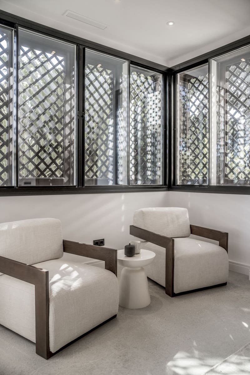 3 bedroom Apartment for sale in Golden Mile with garage - € 2,095,000 (Ref: 9332678)