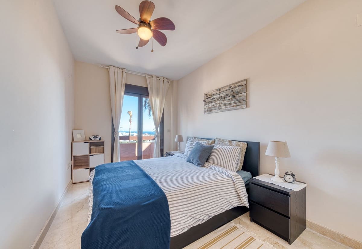 Casa de 3 habitaciones en Estepona en venta con piscina garaje - 479.000 € (Ref: 9337217)