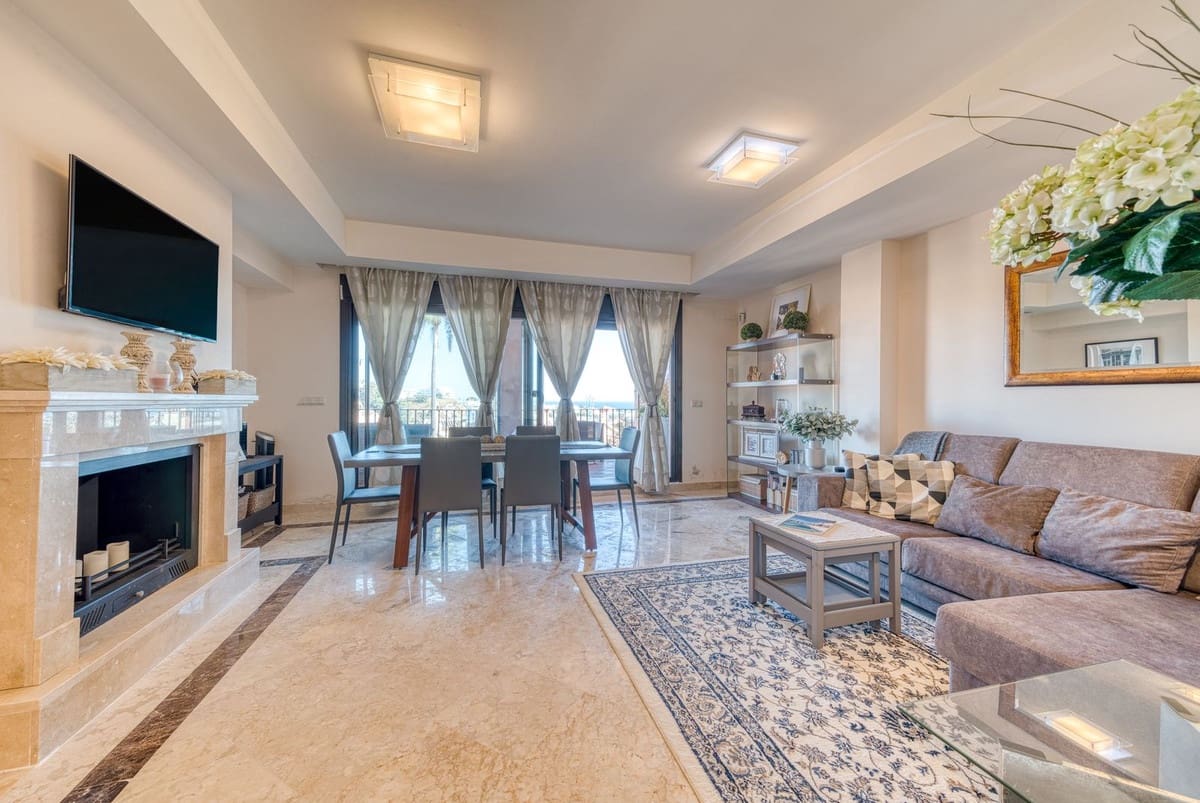 3 soverom Hus til salgs i Estepona med svømmebasseng garasje - € 479 000 (Ref: 9337217)