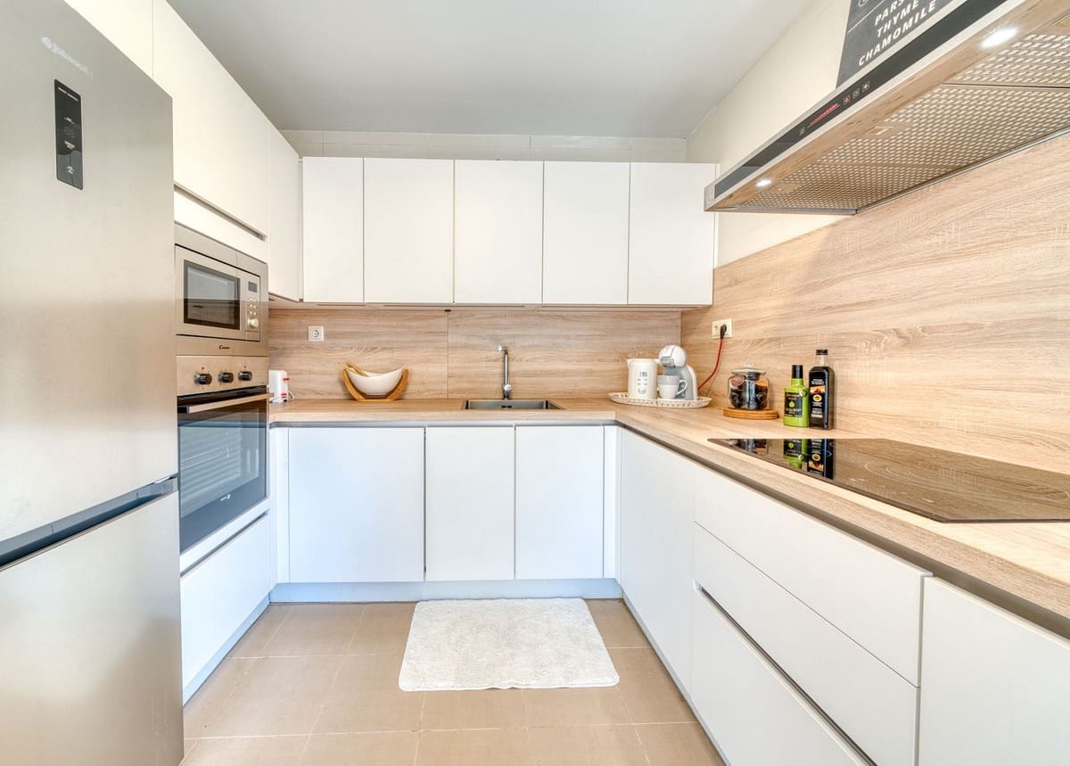 3 soverom Hus til salgs i Estepona med svømmebasseng garasje - € 479 000 (Ref: 9337217)