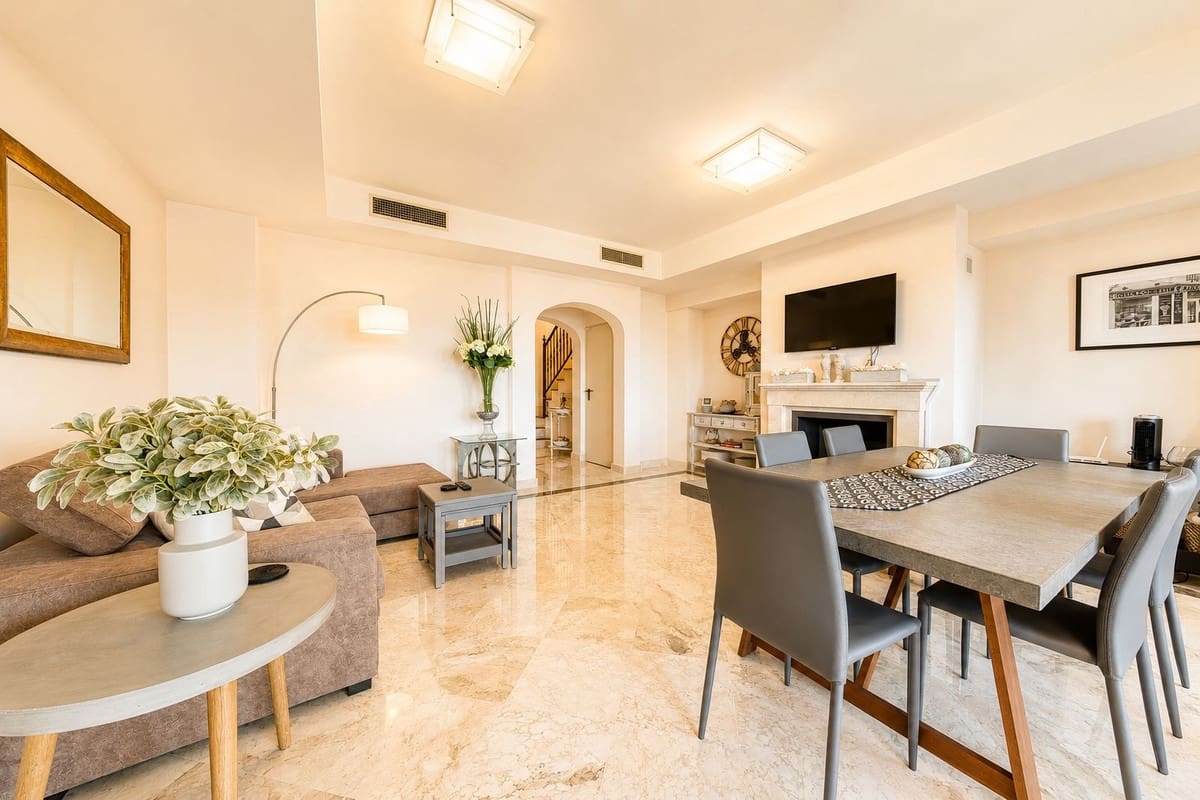 3 slaapkamer Huis te koop in Estepona met zwembad garage - € 489.000 (Ref: 9337217)