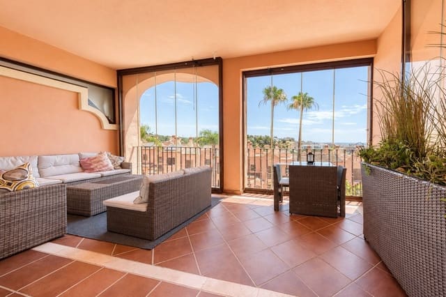 3 bedroom Townhouse for sale in Estepona with pool garage - € 489,000 (Ref: 9337217)