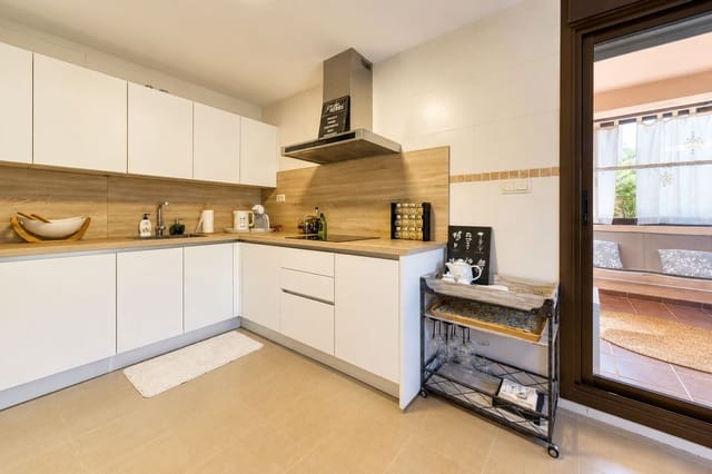 3 bedroom Townhouse for sale in Estepona with pool garage - € 489,000 (Ref: 9337217)