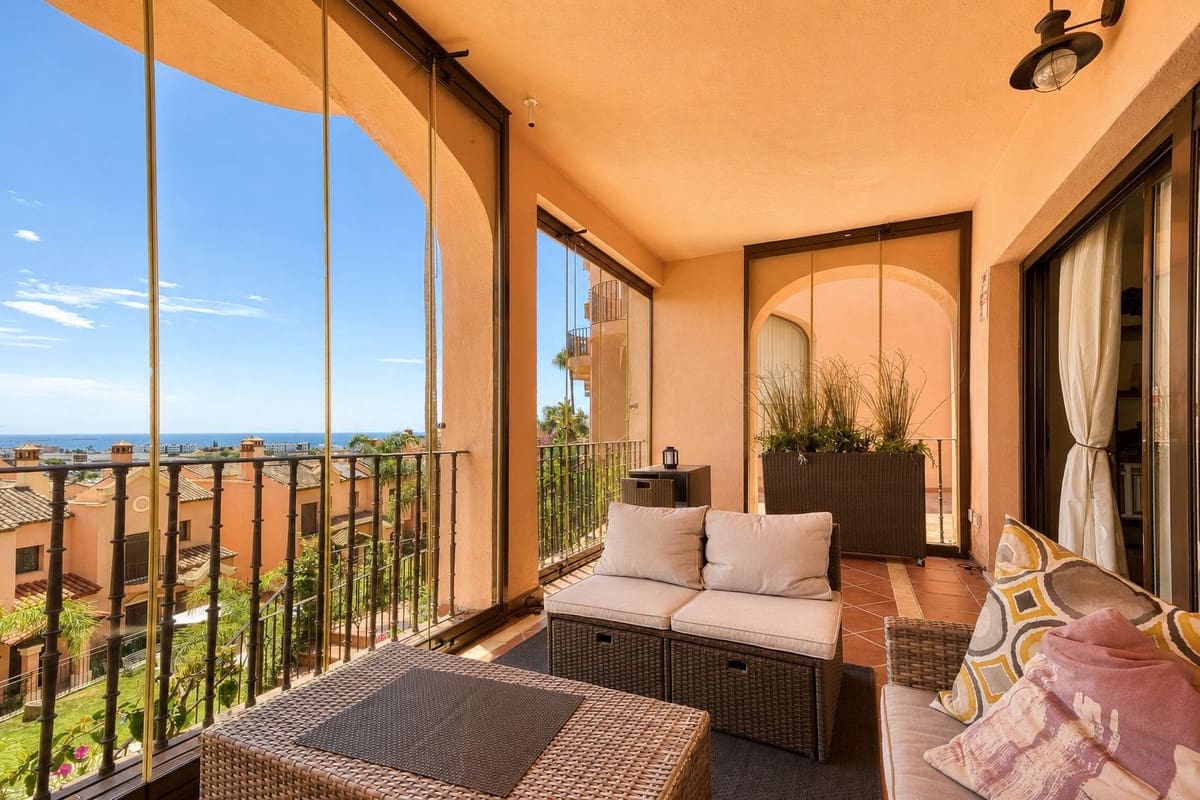 3 bedroom Townhouse for sale in Estepona with pool garage - € 489,000 (Ref: 9337217)