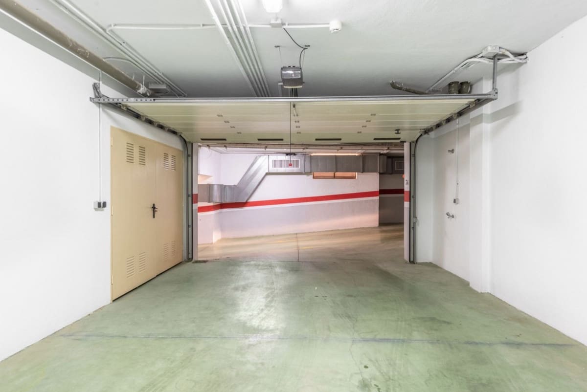 Casa de 3 habitaciones en Estepona en venta con piscina garaje - 495.000 € (Ref: 9338752)