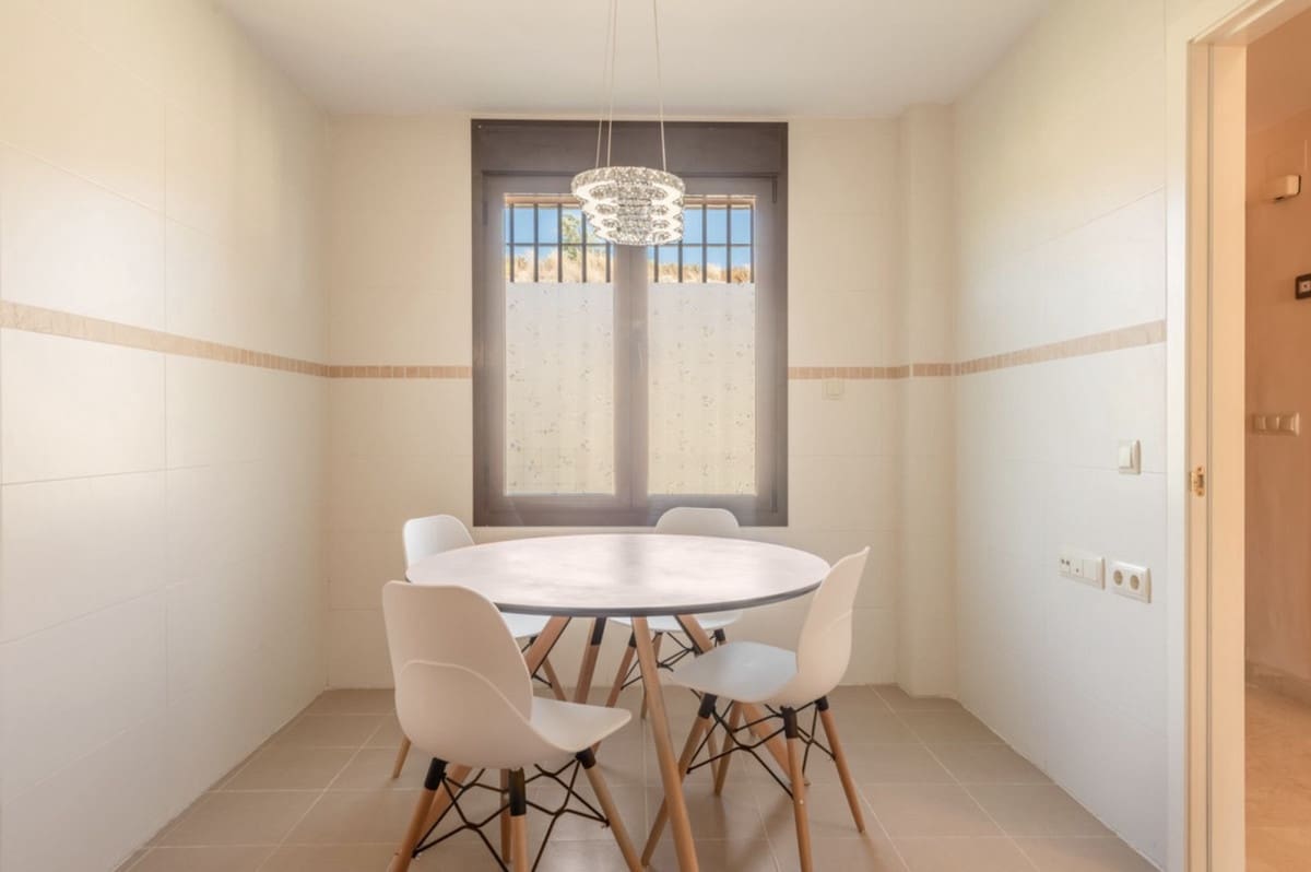 3 bedroom Townhouse for sale in Estepona with pool garage - € 495,000 (Ref: 9338752)