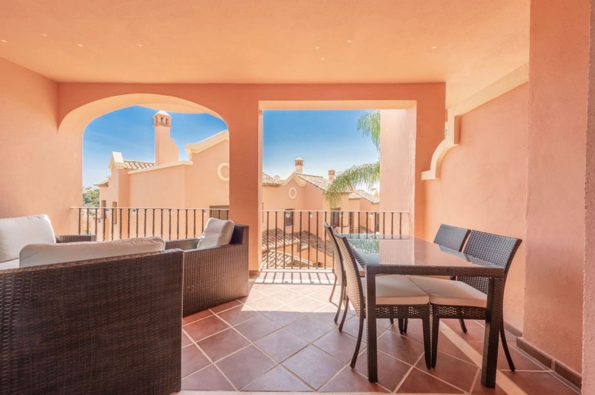 3 bedroom Townhouse for sale in Estepona with pool garage - € 495,000 (Ref: 9338752)