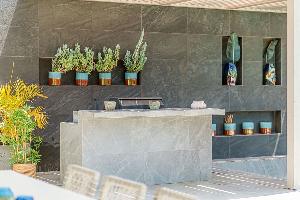 4 Zimmer Villa zu verkaufen in Nueva Andalucia mit Pool Garage - 3.900.000 € (Ref: 9344003)