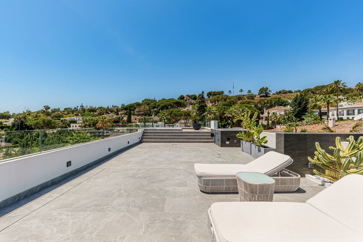 4 Zimmer Villa zu verkaufen in Nueva Andalucia mit Pool Garage - 3.900.000 € (Ref: 9344003)