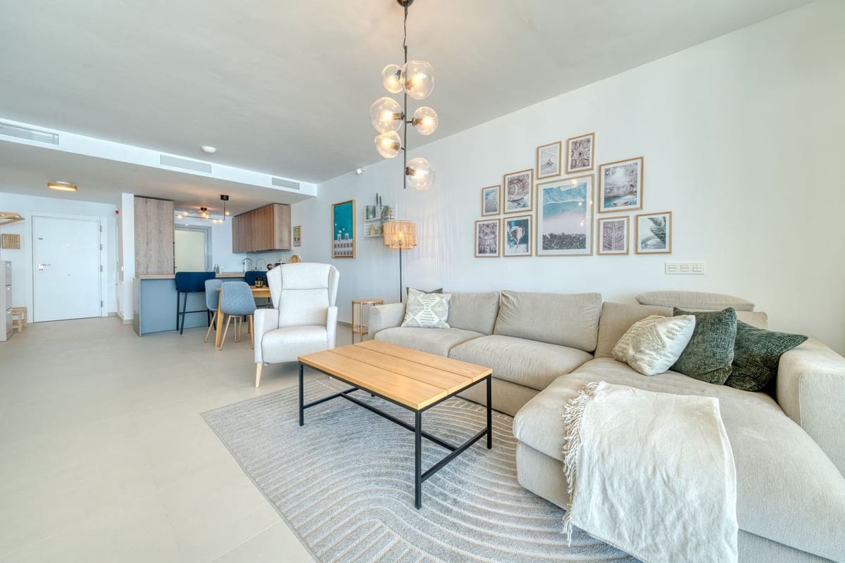 2 bedroom Apartment for sale in Benalmadena with pool garage - € 599,000 (Ref: 9344004)